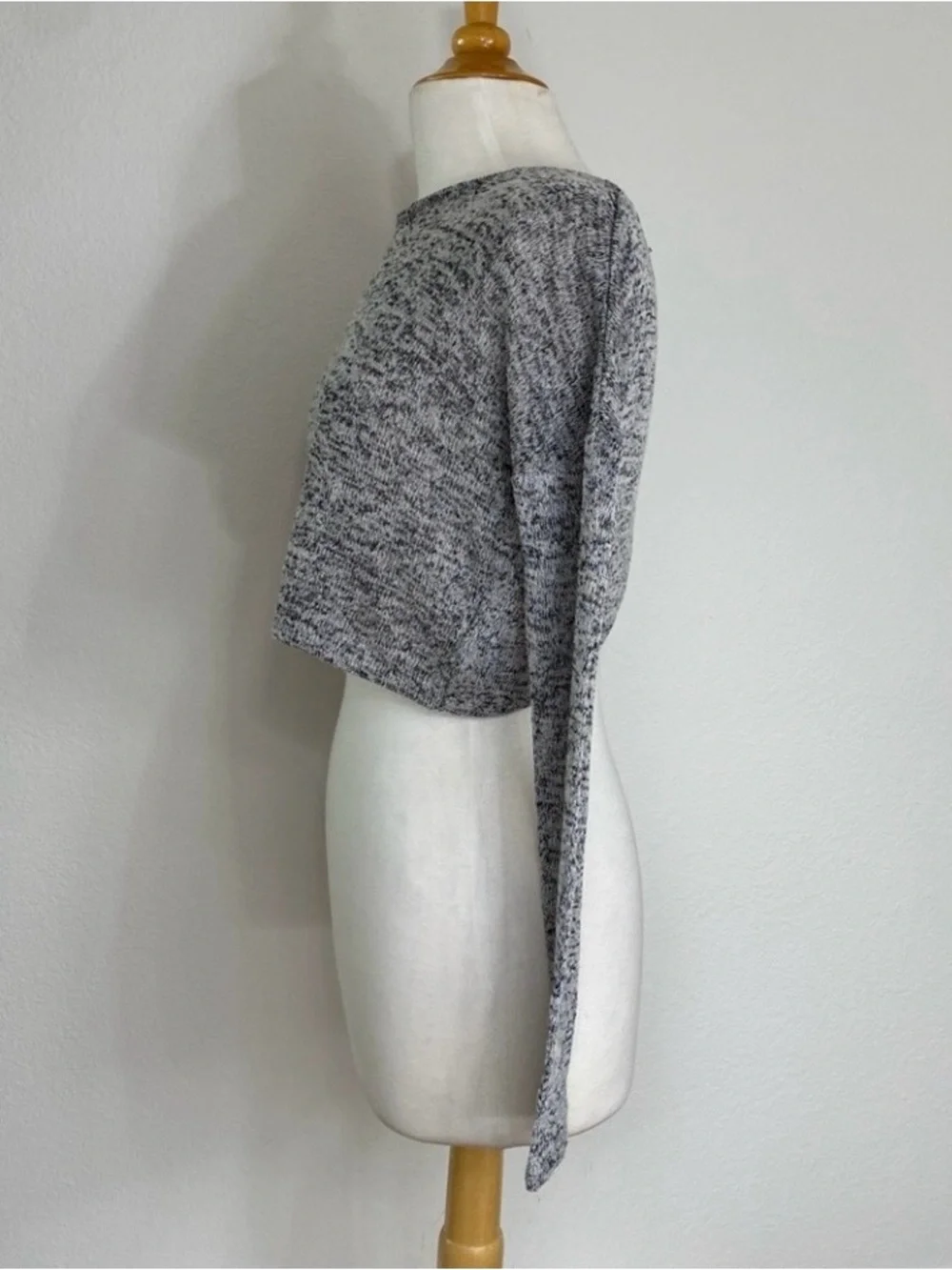 H&M Divided Women's Marbled Gray Crop Stretch Knit Top Size XS Casual Balletcore